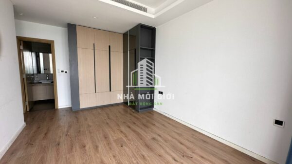 CHO THUÊ 1 CĂN CÒN LẠI SARINA KĐT SALA 127 M2 NTCB 3PN 32 TRIỆU