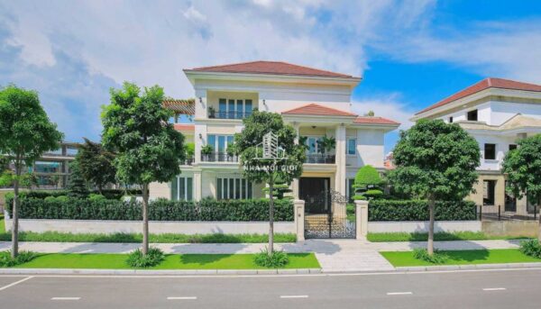 [HÀNG HIẾM] BÁN BIỆT THỰ SAROMA VILLA - SALA ĐẠI QUANG MINH- KHU BIỆT LẬP VIP - DT 330M2 - FULL NỘI THẤT