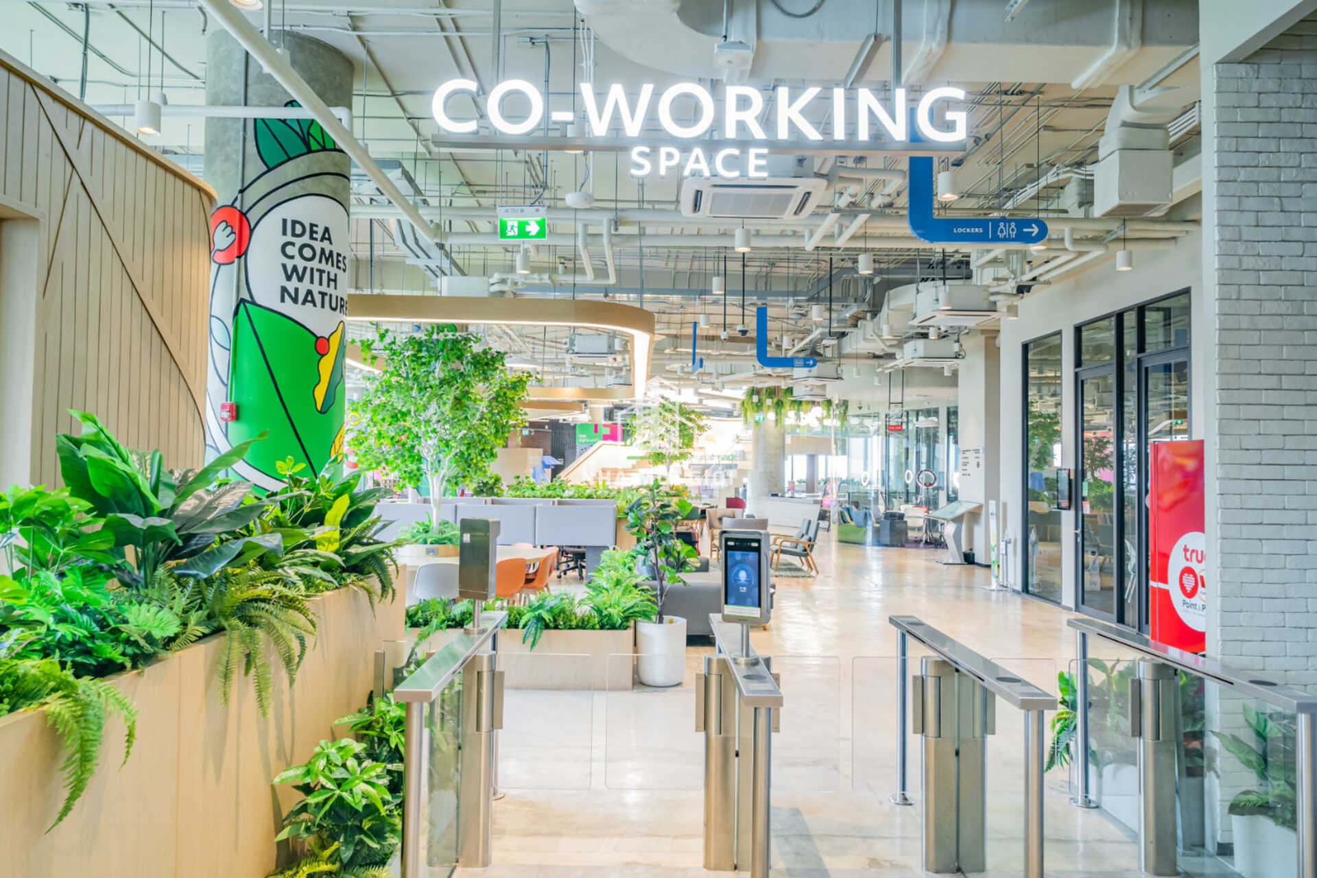 2022-front-co-working-inside Nhà Môi Giới Bất Động Sản