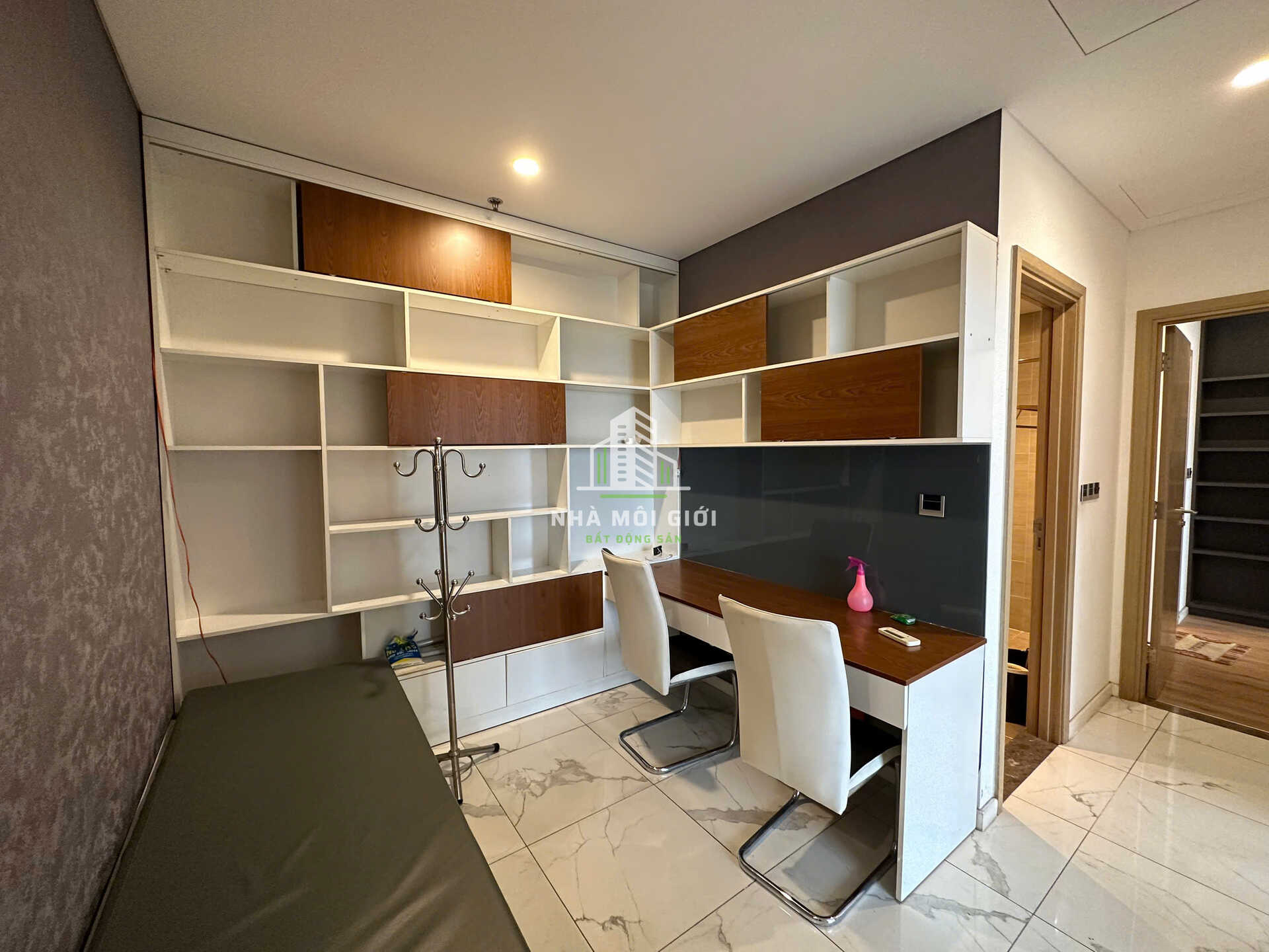 BÁN CĂN HỘ 3PN SALA SARINA (CĂN GÓC) FULL NỘI THẤT GIÁ 16,5 TỶ (TL) BÁN CĂN HỘ 3PN SALA SARINA (CĂN GÓC) FULL NỘI THẤT GIÁ 16,5 TỶ (TL)