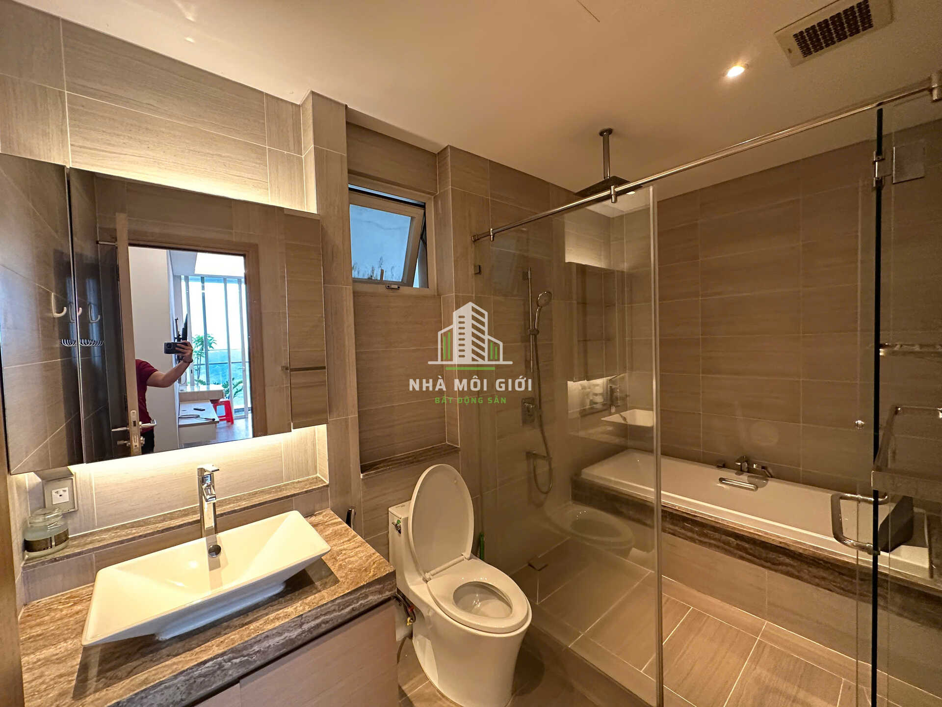 BÁN CĂN HỘ 3PN SALA SARINA (CĂN GÓC) FULL NỘI THẤT GIÁ 16,5 TỶ (TL) BÁN CĂN HỘ 3PN SALA SARINA (CĂN GÓC) FULL NỘI THẤT GIÁ 16,5 TỶ (TL)