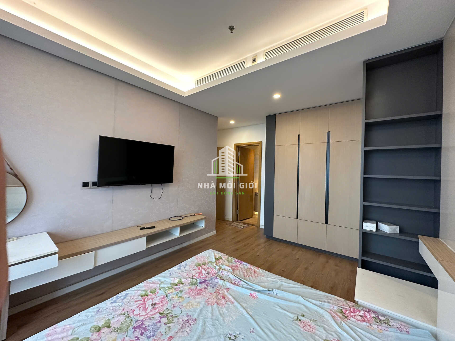 BÁN CĂN HỘ 3PN SALA SARINA (CĂN GÓC) FULL NỘI THẤT GIÁ 16,5 TỶ (TL) BÁN CĂN HỘ 3PN SALA SARINA (CĂN GÓC) FULL NỘI THẤT GIÁ 16,5 TỶ (TL)