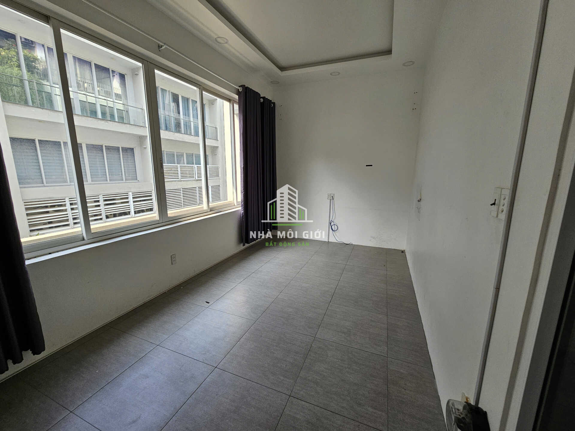 Cho thuê sàn văn phòng tầng 3 shophouse Saritown, 85m2, KDT Sala - giá 27 triệu Cho thuê sàn văn phòng tầng 3 shophouse Saritown, 85m2, KDT Sala - giá 27 triệu