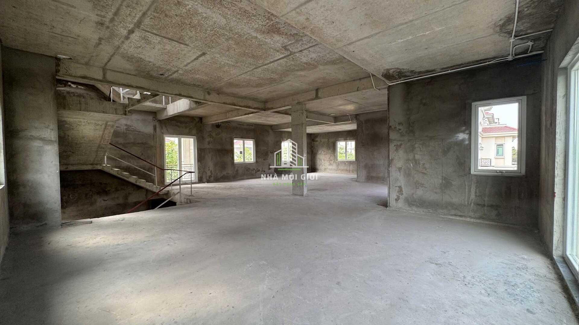 SAROMA VILLA - Cung điện xanh bên dòng sông Sài Gòn – Sẵn sàng cho thuê dài hạn SAROMA VILLA - Cung điện xanh bên dòng sông Sài Gòn – Sẵn sàng cho thuê dài hạn