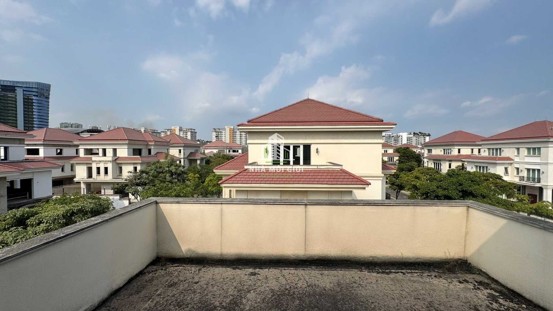 SAROMA VILLA - Cung điện xanh bên dòng sông Sài Gòn – Sẵn sàng cho thuê dài hạn SAROMA VILLA - Cung điện xanh bên dòng sông Sài Gòn – Sẵn sàng cho thuê dài hạn