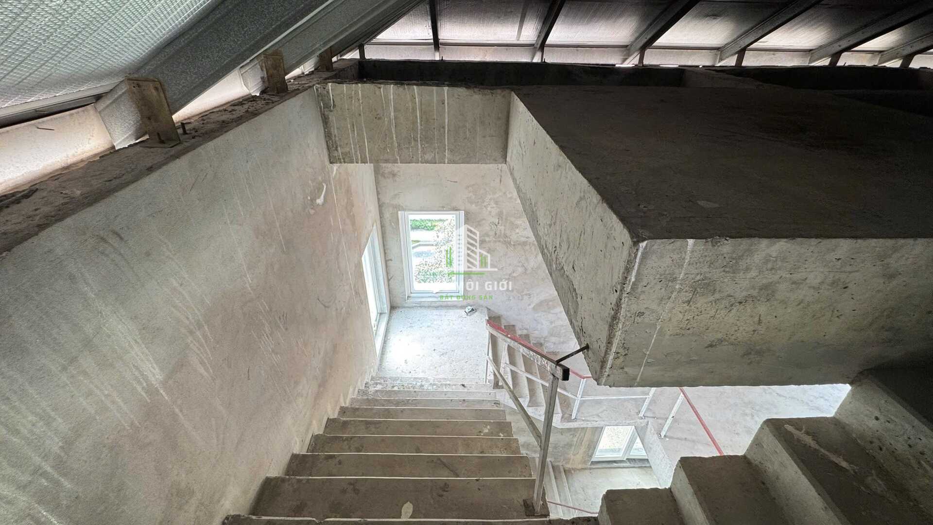 SAROMA VILLA - Cung điện xanh bên dòng sông Sài Gòn – Sẵn sàng cho thuê dài hạn SAROMA VILLA - Cung điện xanh bên dòng sông Sài Gòn – Sẵn sàng cho thuê dài hạn