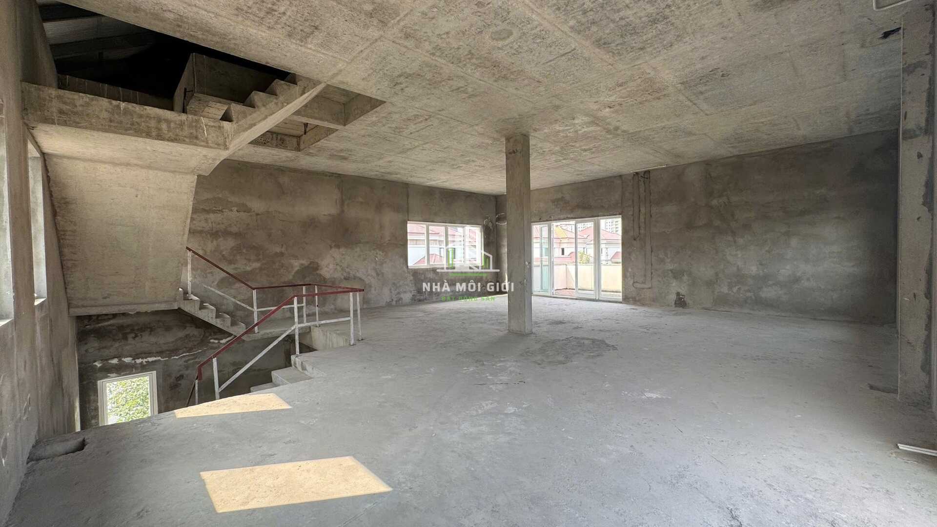 SAROMA VILLA - Cung điện xanh bên dòng sông Sài Gòn – Sẵn sàng cho thuê dài hạn SAROMA VILLA - Cung điện xanh bên dòng sông Sài Gòn – Sẵn sàng cho thuê dài hạn