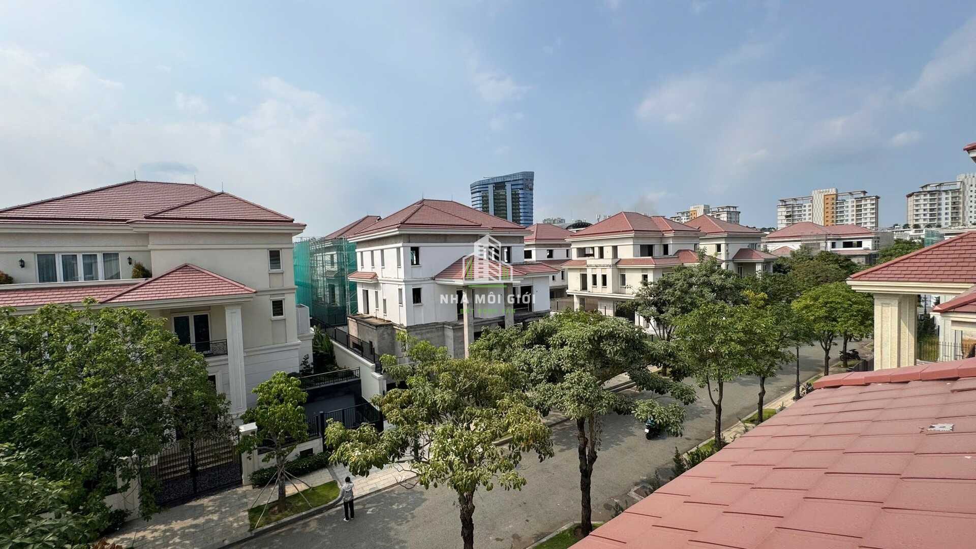 SAROMA VILLA - Cung điện xanh bên dòng sông Sài Gòn – Sẵn sàng cho thuê dài hạn SAROMA VILLA - Cung điện xanh bên dòng sông Sài Gòn – Sẵn sàng cho thuê dài hạn
