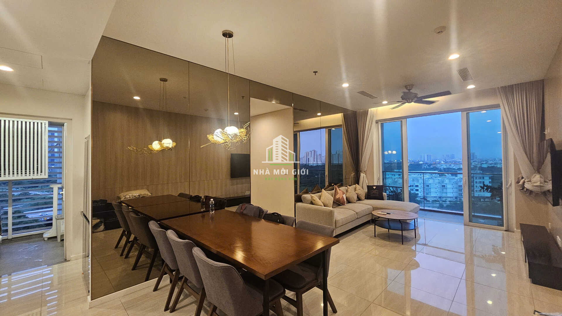 CHO THUÊ CĂN HỘ 3PN SADORA VIEW LANDMARK81 VÀ VIEW PHÁO HOA Q1 CHO THUÊ CĂN HỘ 3PN SADORA VIEW LANDMARK81 VÀ VIEW PHÁO HOA Q1