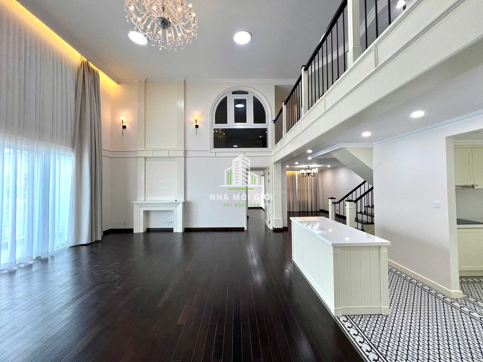 BÁN PENTHOUSE/DUPLEX VISTA VERDE 350M² – CĂN GÓC 3 MẶT TIỀN, 6PN5WC – 23,8 TỶ BÁN PENTHOUSE/DUPLEX VISTA VERDE 350M² – CĂN GÓC 3 MẶT TIỀN, 6PN5WC – 23,8 TỶ