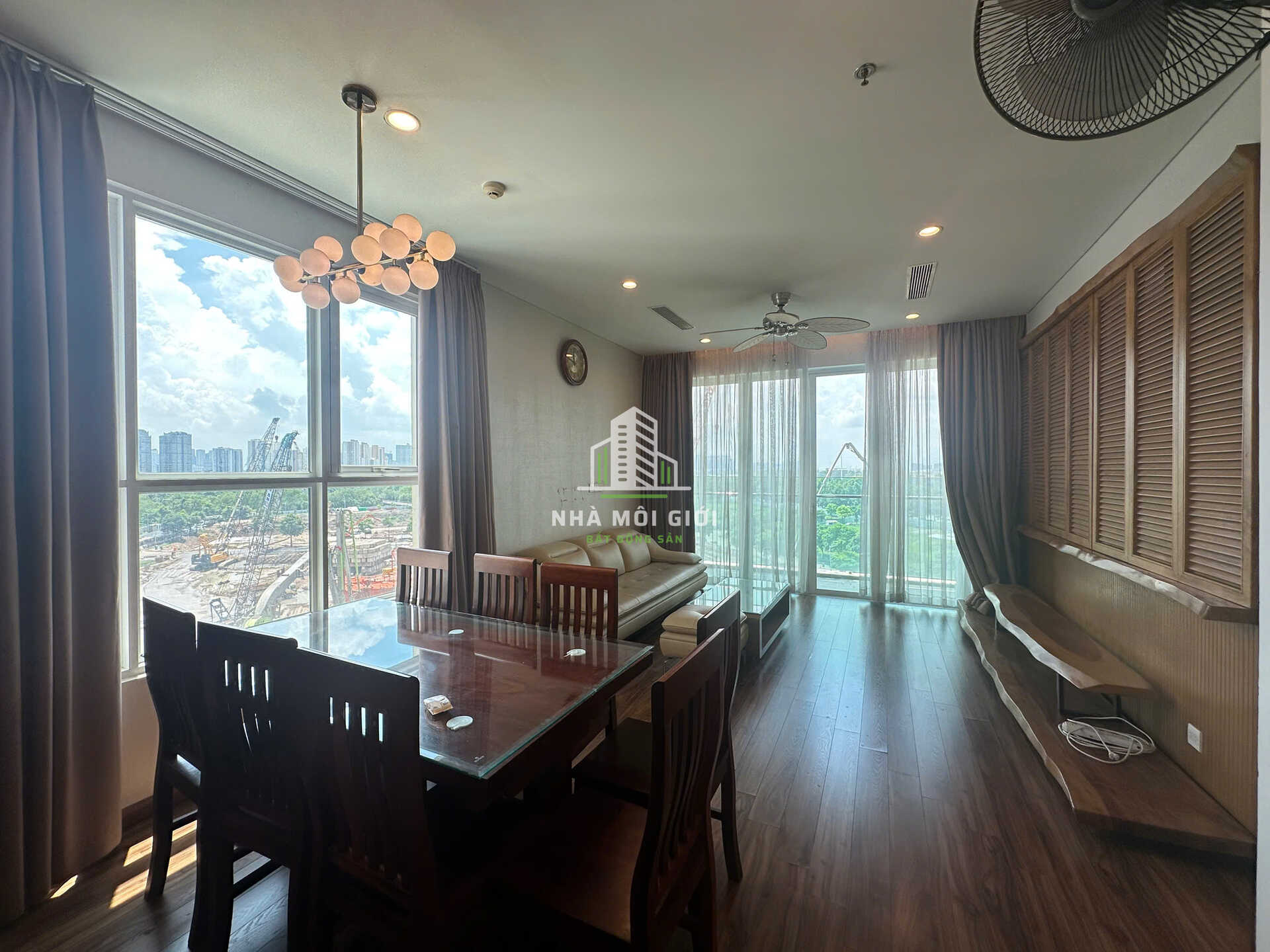 CHO THUÊ CĂN HỘ 3PN SADORA VIEW CÔNG VIÊN - FULL NỘI THẤT ĐẸP CHO THUÊ CĂN HỘ 3PN SADORA VIEW CÔNG VIÊN - FULL NỘI THẤT ĐẸP