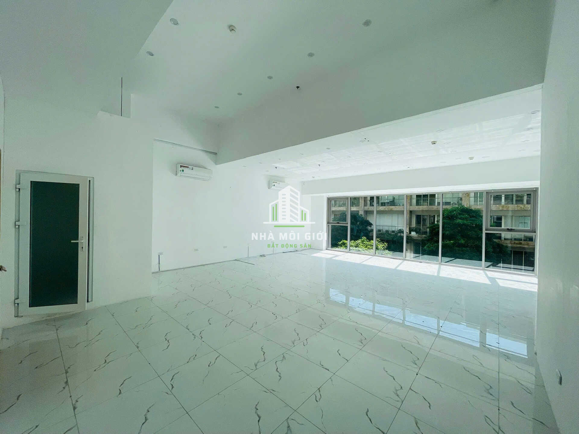 SHOPHOUSE SARINA CHO THUÊ NGUYÊN CĂN GIÁ 100 TRIỆU/THÁNG SHOPHOUSE SARINA CHO THUÊ NGUYÊN CĂN GIÁ 100 TRIỆU/THÁNG
