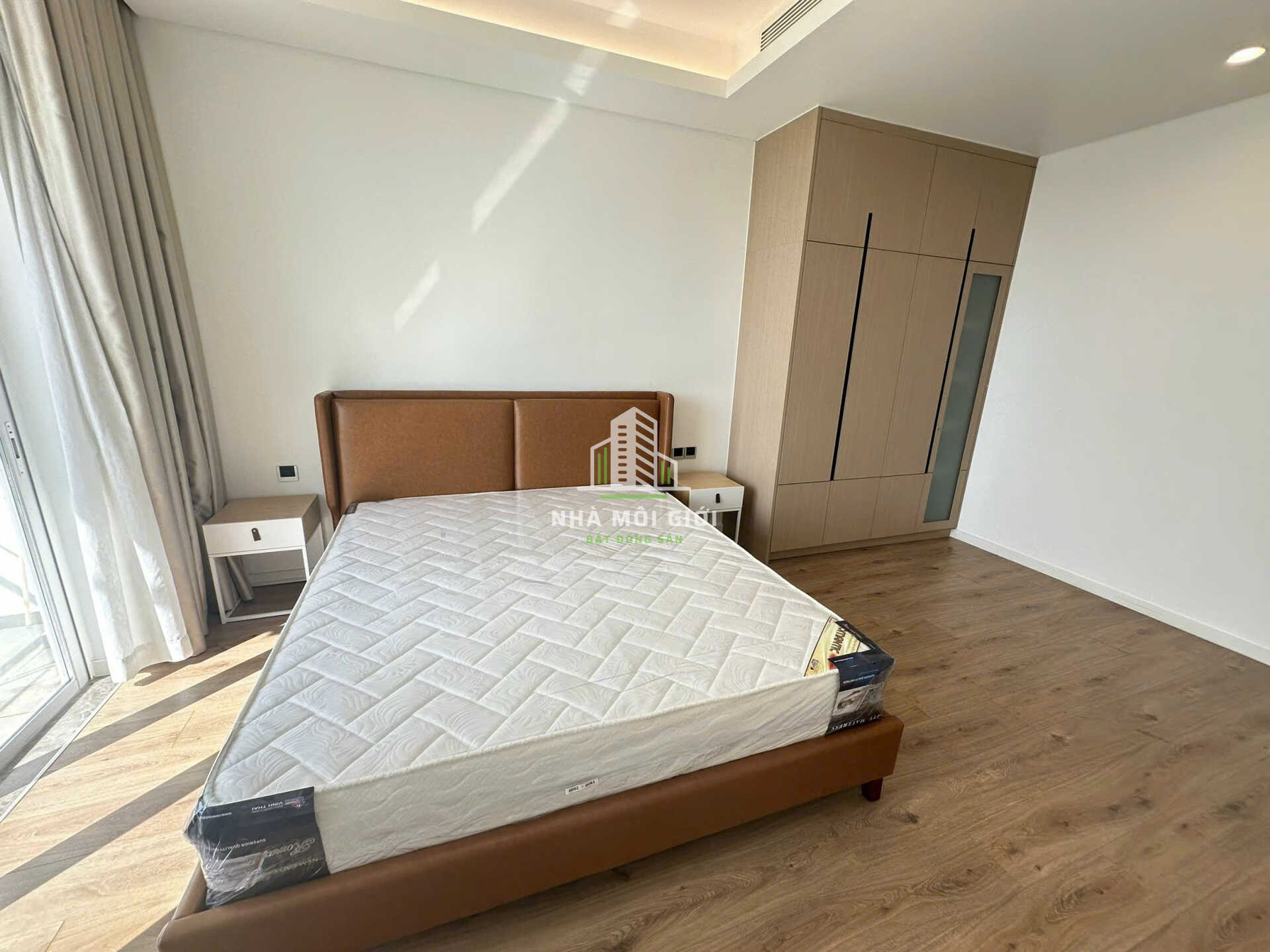 BÁN CĂN HỘ 3PN SALA DIỆN TÍCH KHỦNG NHẤT SALA - FULL KÍNH VIEW PHÁO HOA BÁN CĂN HỘ 3PN SALA DIỆN TÍCH KHỦNG NHẤT SALA - FULL KÍNH VIEW PHÁO HOA