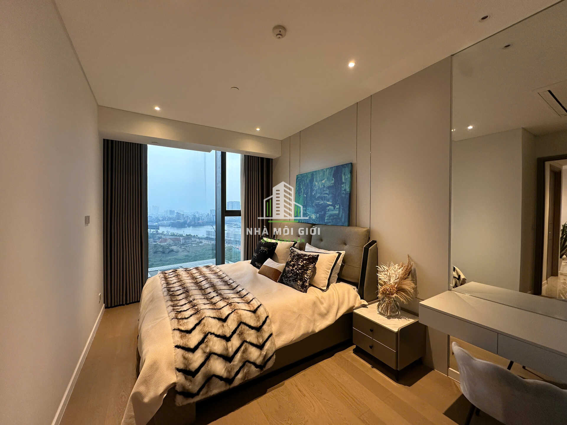 🔥 CƠ HỘI ĐẦU TƯ HIẾM – CĂN HỘ VIEW PHÁO HOA ĐẸP NHẤT THE OPERA 🔥 🔥 CƠ HỘI ĐẦU TƯ HIẾM – CĂN HỘ VIEW PHÁO HOA ĐẸP NHẤT THE OPERA 🔥