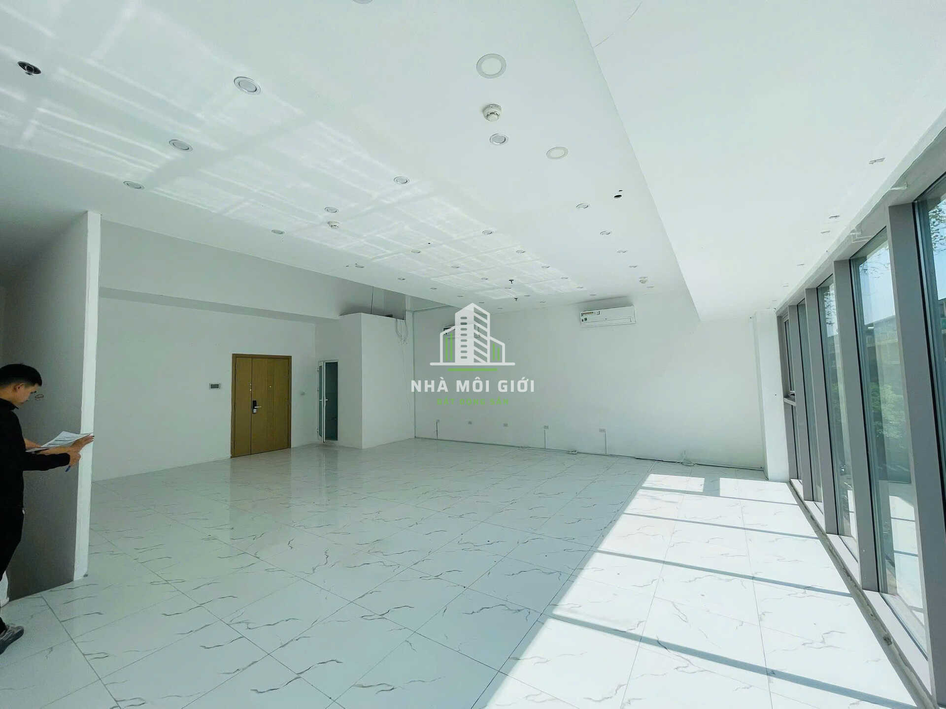 SHOPHOUSE SARINA CHO THUÊ NGUYÊN CĂN GIÁ 100 TRIỆU/THÁNG SHOPHOUSE SARINA CHO THUÊ NGUYÊN CĂN GIÁ 100 TRIỆU/THÁNG