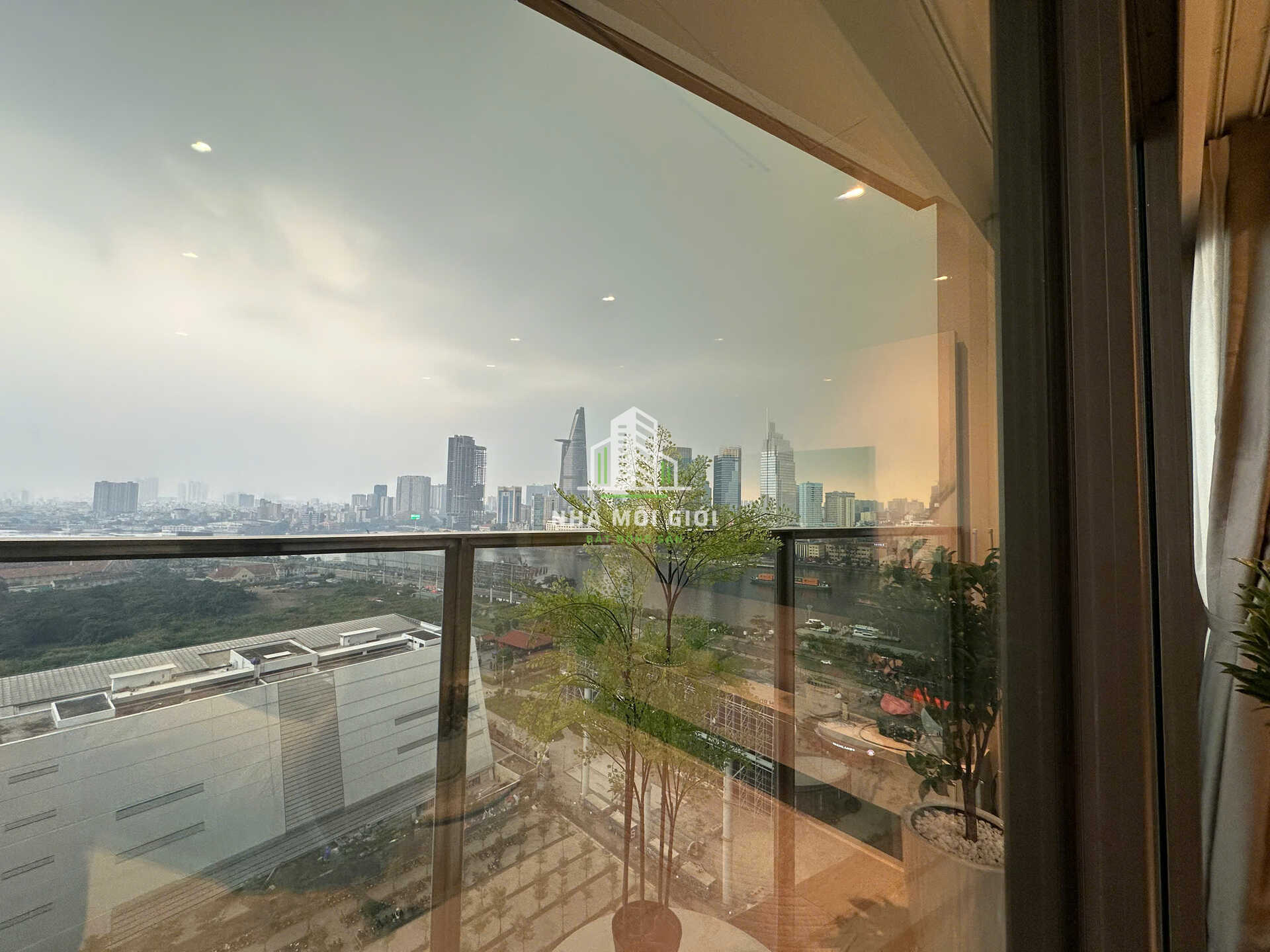 🔥 CƠ HỘI ĐẦU TƯ HIẾM – CĂN HỘ VIEW PHÁO HOA ĐẸP NHẤT THE OPERA 🔥 🔥 CƠ HỘI ĐẦU TƯ HIẾM – CĂN HỘ VIEW PHÁO HOA ĐẸP NHẤT THE OPERA 🔥